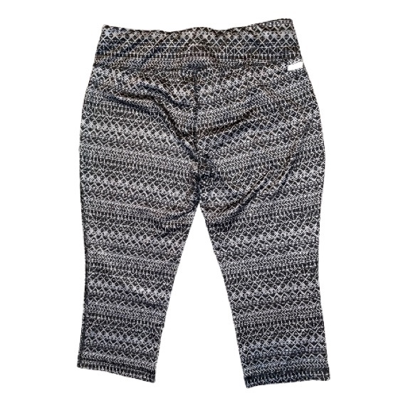 2 pc 👯‍♀️ Danskin Leggings & Cropped Black Leggings with Key Pocket - Picture 9 of 16